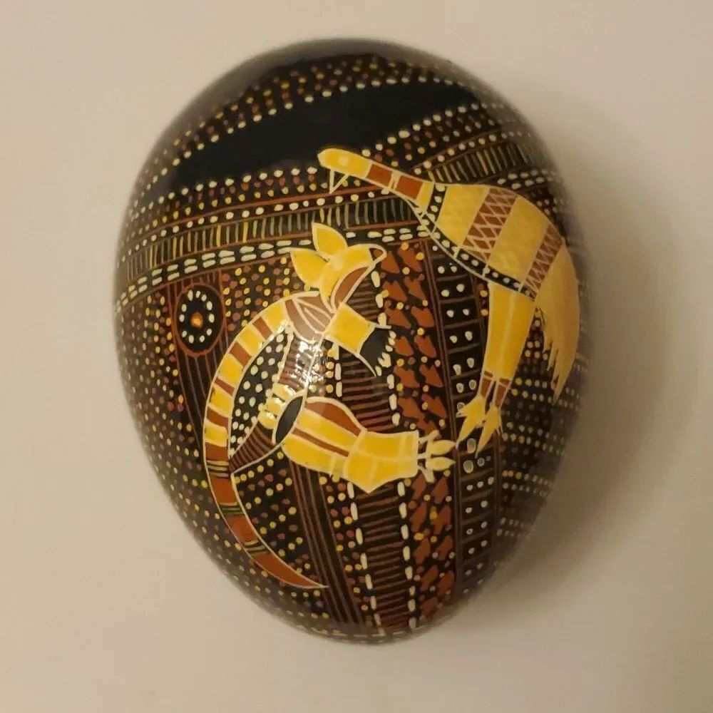 Vintage Australian Tobwabba Art Wooden Egg Trinket Box